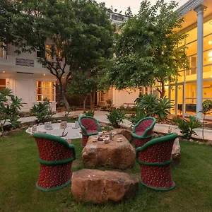 Stayvista's Indraj Manor - Roman-inspired With Posh Interiors, Mesmerizing Garden & Outdoor Fireplace New Delhi